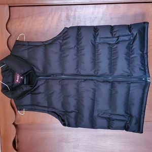 Fourcast: Black Puffy Vest size Large New Condition